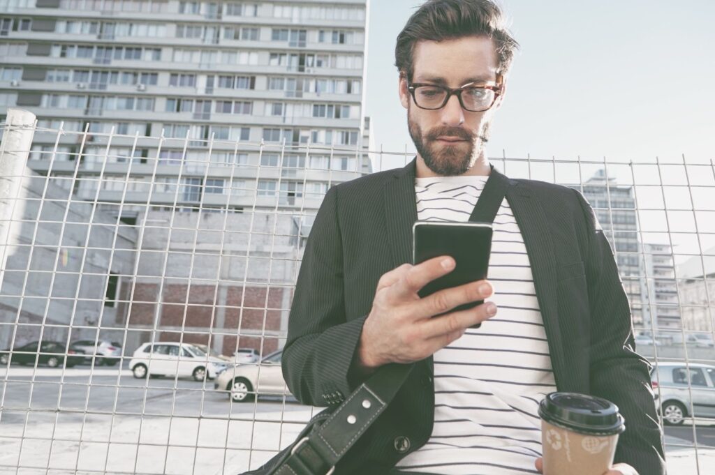 All-in-one app guide / 15 Features That Every Super App Should Have