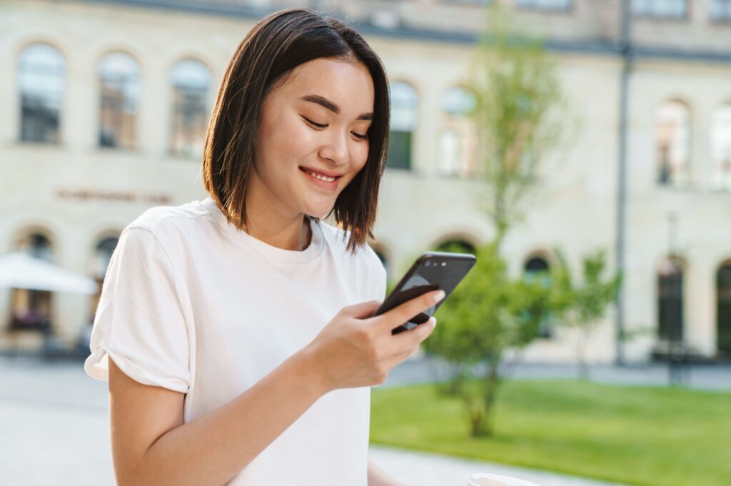 Mobile OEM ads: Best search mobile strategy / The complete AI app guide for 2026