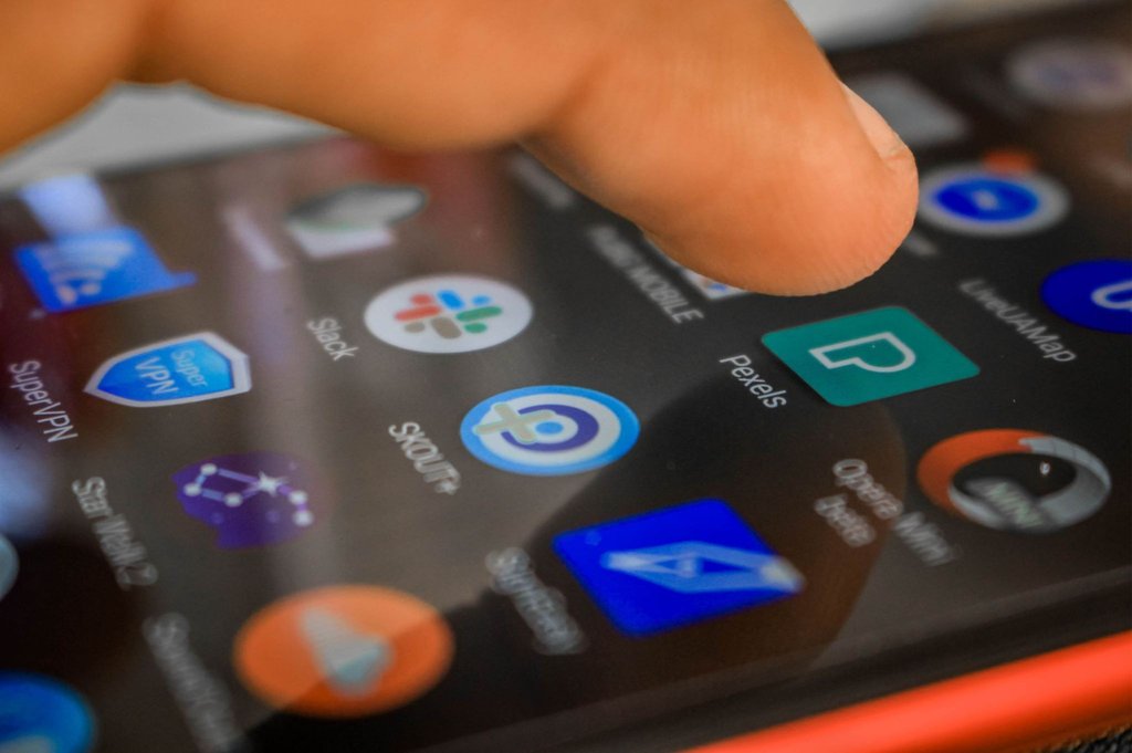 How mobile OEM traffic improves app campaigns

